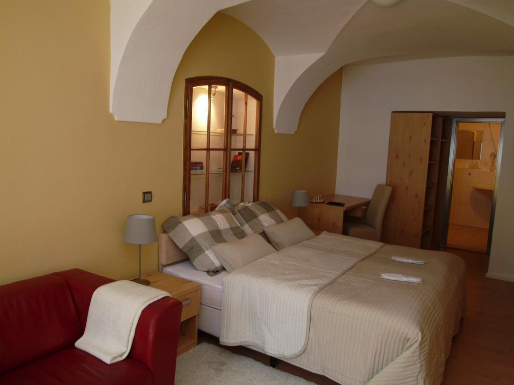 Apartments And Suites Kremnica Oda fotoğraf
