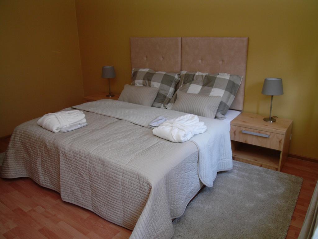 Apartments And Suites Kremnica Dış mekan fotoğraf